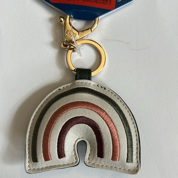 Itzy Ritzy Diaper Bag Charm Rainbow - Picture 3 of 7